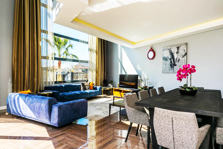 فيلا منفصلة 4 + 1 في منطقة ديشمالتي أنطاليا