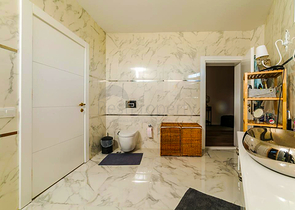 فيلا منفصلة 4 + 1 في منطقة ديشمالتي أنطاليا