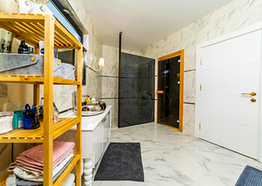 فيلا منفصلة 4 + 1 في منطقة ديشمالتي أنطاليا