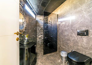 فيلا منفصلة 4 + 1 في منطقة ديشمالتي أنطاليا