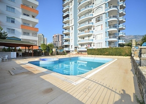 شقة مساحة 120 متر- غرفتين وصالة - بسعر مناسب - مهموتلار / الانيا