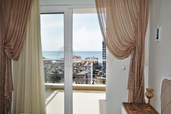 اطلالة بحر رائعة - طابق مرتفع - شقة مفروشة غرفة وصالة في مهموتلار / الانيا 