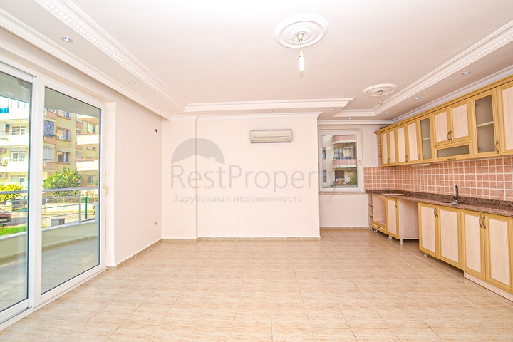 سعر مميز - قريبة من البحر - شقة مساحة 120 متر / غرفتين وصالة - مهموتلار / الانيا