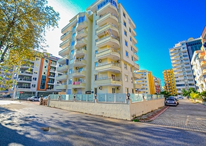 سعر مميز - قريبة من البحر - شقة مساحة 120 متر / غرفتين وصالة - مهموتلار / الانيا