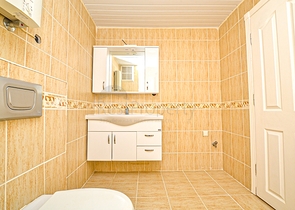 سعر مميز - قريبة من البحر - شقة مساحة 120 متر / غرفتين وصالة - مهموتلار / الانيا