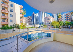 سعر مميز - قريبة من البحر - شقة مساحة 120 متر / غرفتين وصالة - مهموتلار / الانيا