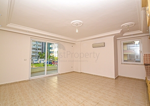 سعر مميز - قريبة من البحر - شقة مساحة 120 متر / غرفتين وصالة - مهموتلار / الانيا