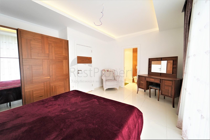 ضمن مجمع فاخر وانيق - دوبلكس مفروشة - تصميم 3 غرف وصالة - في مركز الانيا 