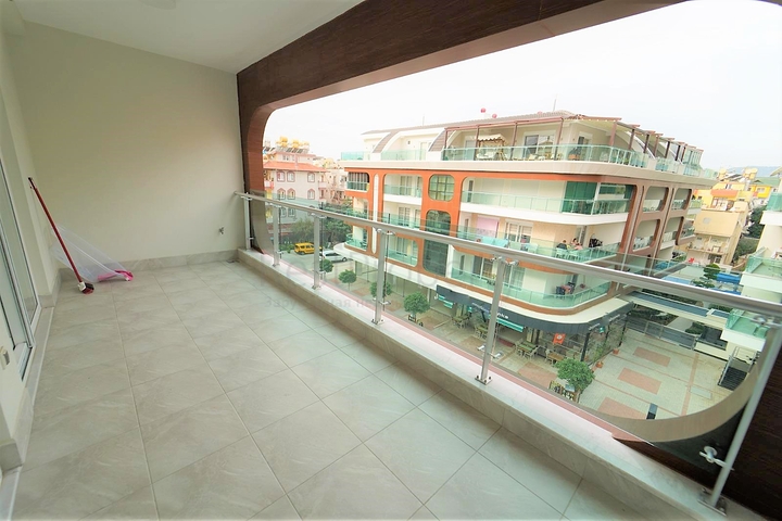 ضمن مجمع فاخر وانيق - دوبلكس مفروشة - تصميم 3 غرف وصالة - في مركز الانيا 