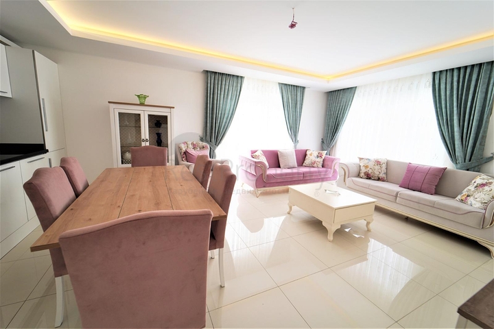 ضمن مجمع فاخر وانيق - دوبلكس مفروشة - تصميم 3 غرف وصالة - في مركز الانيا 