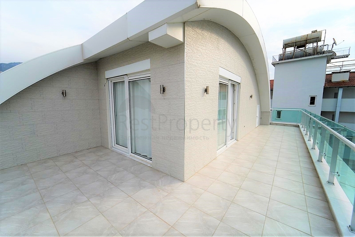 ضمن مجمع فاخر وانيق - دوبلكس مفروشة - تصميم 3 غرف وصالة - في مركز الانيا 