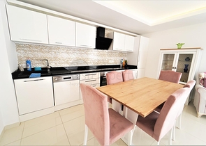 ضمن مجمع فاخر وانيق - دوبلكس مفروشة - تصميم 3 غرف وصالة - في مركز الانيا 