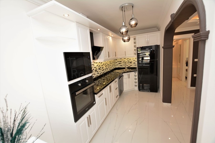 اطلالة بحر مباشرة - شقة واسعة 140 متر - تصميم 2+1 - مهموتلار / الانيا