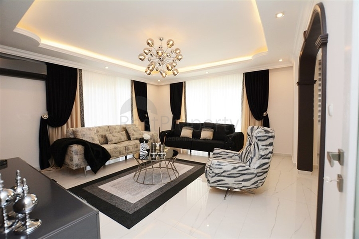 اطلالة بحر مباشرة - شقة واسعة 140 متر - تصميم 2+1 - مهموتلار / الانيا