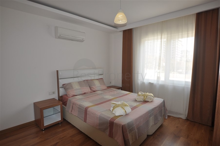 شقة مؤثثة - تصميم 1+1 - ضمن مجمع سكني - مهموتلار / الانيا