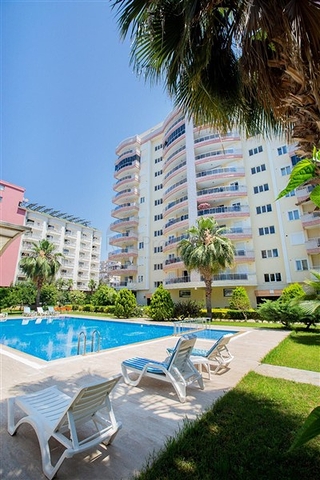 100 متر الى البحر - شقة واسعة 2 غرفة وصالة - في مهوتلار / الانيا 