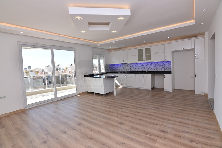 100 متر الى البحر - شقة واسعة 2 غرفة وصالة - في مهوتلار / الانيا 