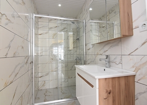 100 متر الى البحر - شقة واسعة 2 غرفة وصالة - في مهوتلار / الانيا 