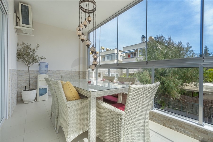 منطقة راقية - شقة واسعة من تصميم غرفة وصالة - مجمع انيق - اوبا / الانيا 