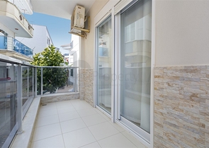 منطقة راقية - شقة واسعة من تصميم غرفة وصالة - مجمع انيق - اوبا / الانيا 