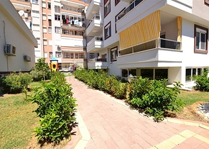 شقة مفروشة غرفة وصالة - ضمن مجمع سكني - مهموتلار / الانيا 