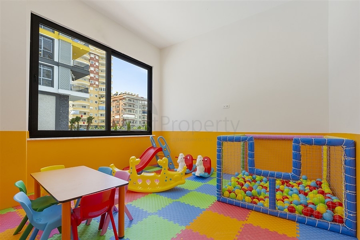 شقة عائلية  -4 غرف وصالة- مطبخ منفصل - مجمع سكني حديث - مهموتلار /الانيا 