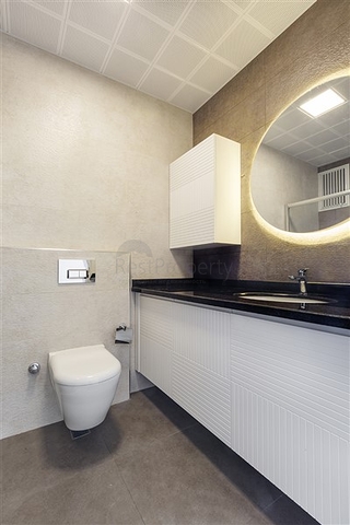 شقة عائلية  -4 غرف وصالة- مطبخ منفصل - مجمع سكني حديث - مهموتلار /الانيا 