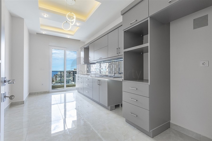 شقة عائلية  -4 غرف وصالة- مطبخ منفصل - مجمع سكني حديث - مهموتلار /الانيا 