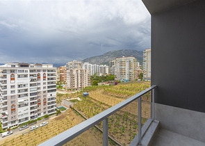 شقة عائلية  -4 غرف وصالة- مطبخ منفصل - مجمع سكني حديث - مهموتلار /الانيا 