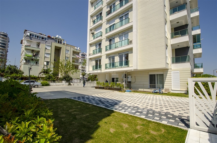 شقق واسعة 2 + 1 في وسط لارا أنطاليا