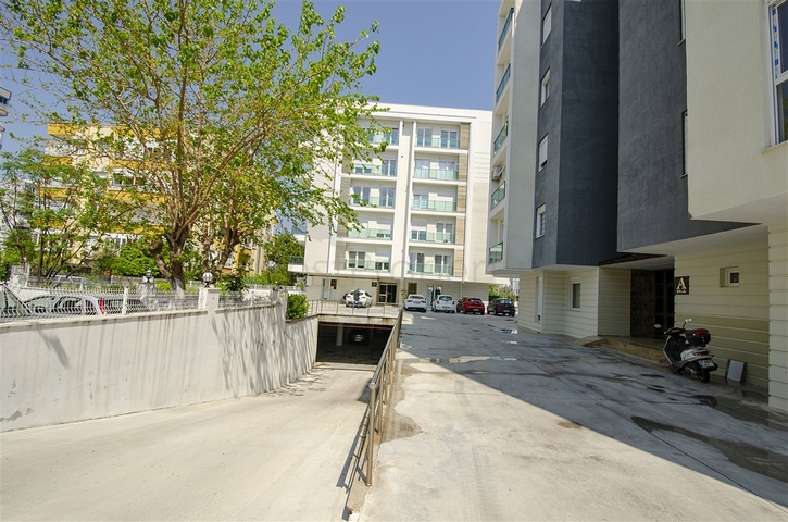 شقق واسعة 2 + 1 في وسط لارا أنطاليا