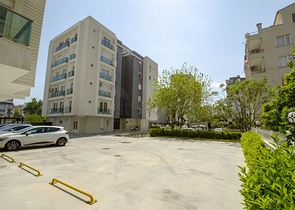 شقق واسعة 2 + 1 في وسط لارا أنطاليا