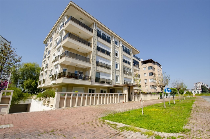 شقق 2 + 1 و 3 + 1 في مجمع بالقرب من شلال دودان في لارا