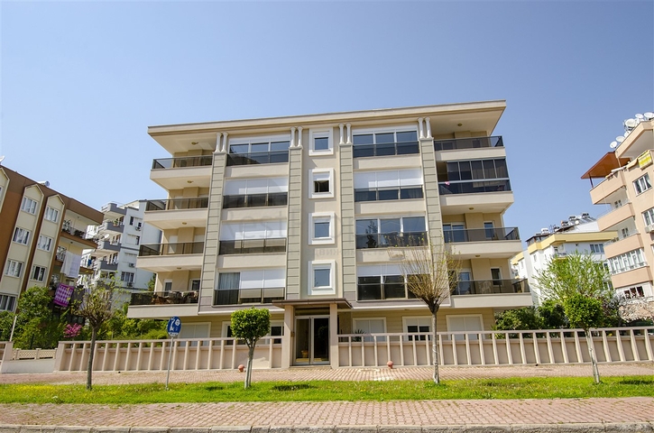 شقق 2 + 1 و 3 + 1 في مجمع بالقرب من شلال دودان في لارا