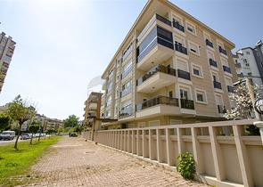 شقق 2 + 1 و 3 + 1 في مجمع بالقرب من شلال دودان في لارا