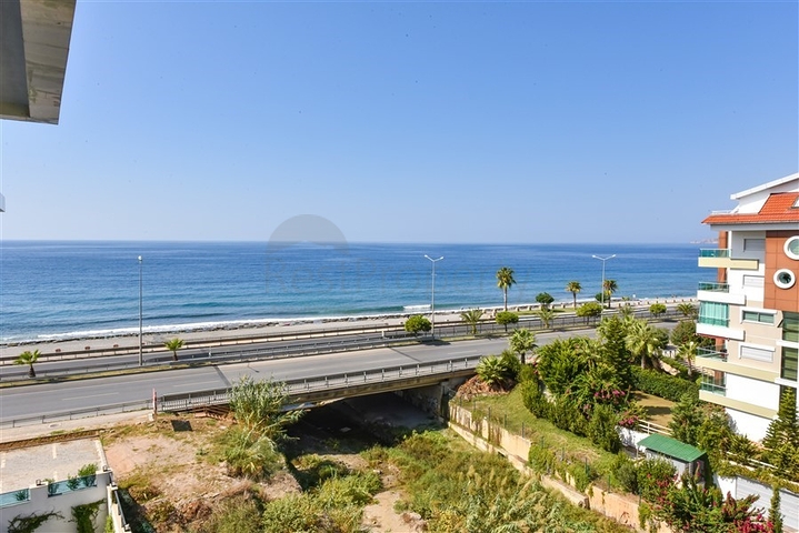 اطلالة بحر مباشرة - مجمع قيد الانشاء - في كاستل / الانيا 