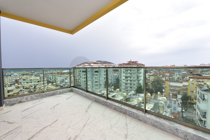 شقة 3 غرف وصالة - مطبخ منفصل - مجمع حديث في مركز الانيا 