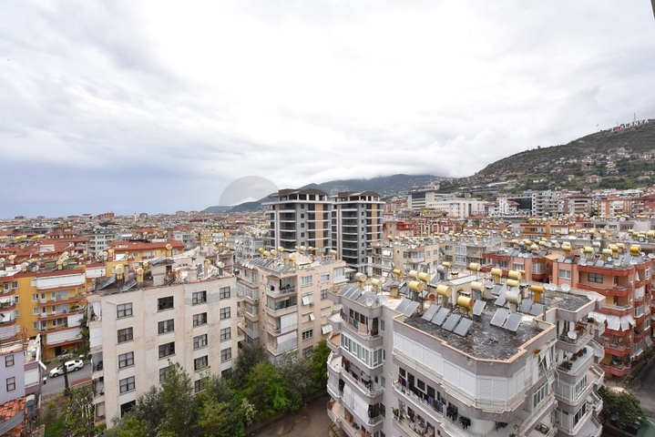 شقة 3 غرف وصالة - مطبخ منفصل - مجمع حديث في مركز الانيا 