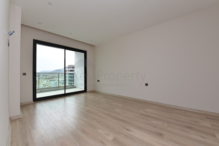 شقة 3 غرف وصالة - مطبخ منفصل - مجمع حديث في مركز الانيا 