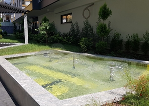 شقة 3 غرف وصالة - مطبخ منفصل - مجمع حديث في مركز الانيا 