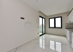 شقة 3 غرف وصالة - مطبخ منفصل - مجمع حديث في مركز الانيا 