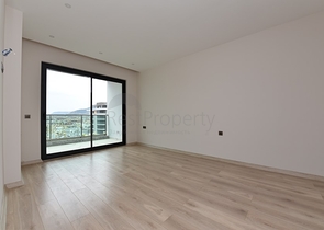 شقة 3 غرف وصالة - مطبخ منفصل - مجمع حديث في مركز الانيا 