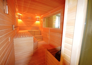 شقة 3 غرف وصالة - مطبخ منفصل - مجمع حديث في مركز الانيا 