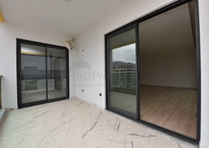 شقة 3 غرف وصالة - مطبخ منفصل - مجمع حديث في مركز الانيا 