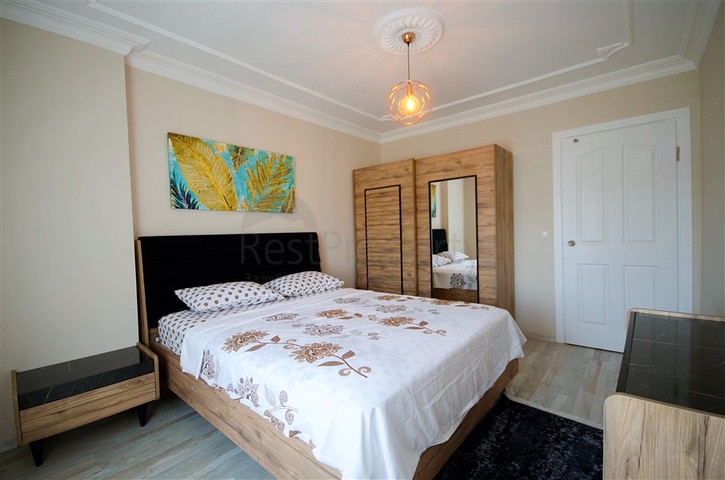 سعر مناسب - شقة غرفتين وصالة - جانب الجامعة - في منطقة جيكجلي / الانيا 