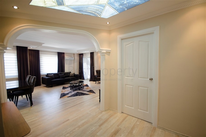 سعر مناسب - شقة غرفتين وصالة - جانب الجامعة - في منطقة جيكجلي / الانيا 