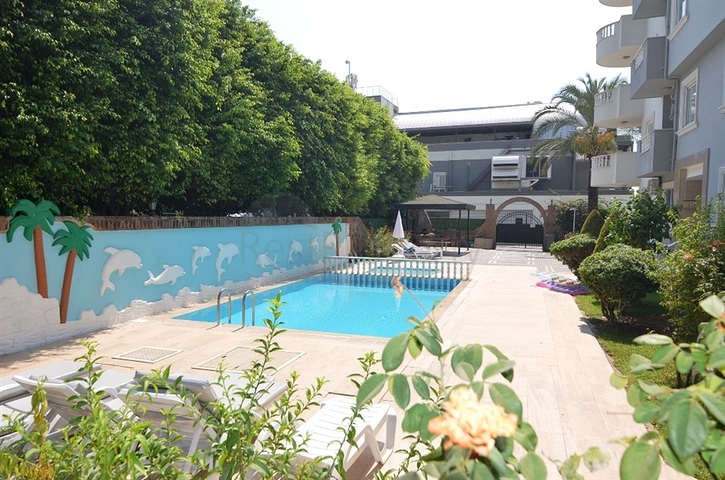 سعر مناسب - شقة غرفتين وصالة - جانب الجامعة - في منطقة جيكجلي / الانيا 