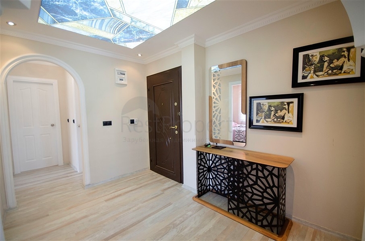 سعر مناسب - شقة غرفتين وصالة - جانب الجامعة - في منطقة جيكجلي / الانيا 