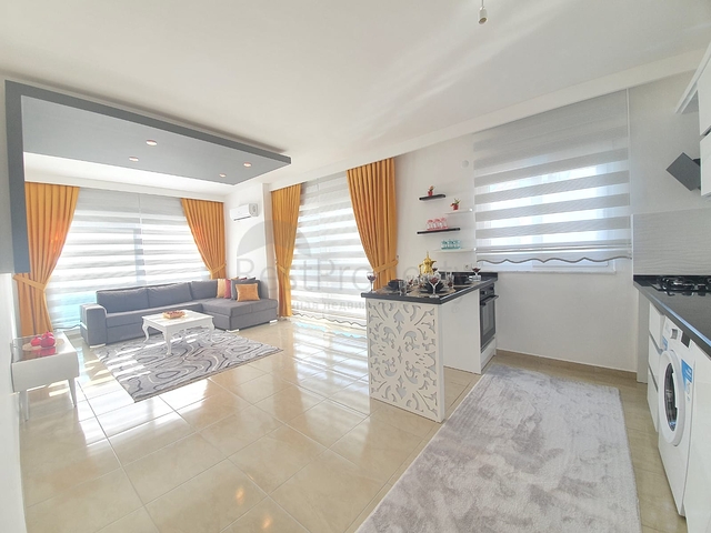 مجمع سكني حديث وقريب من البحر - شقة واسعة 1+1 - مفروشة - في مهموتلار / الانيا 