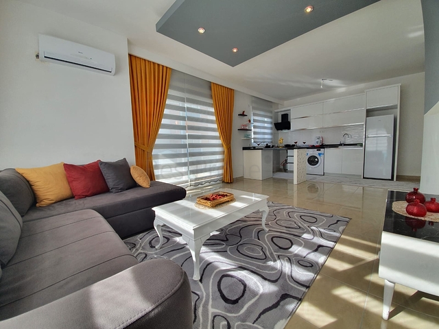 مجمع سكني حديث وقريب من البحر - شقة واسعة 1+1 - مفروشة - في مهموتلار / الانيا 